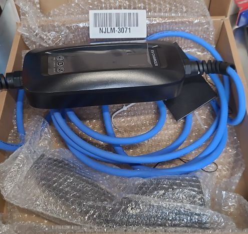Clearance Sale - 3.6KW 8/10/13/16A Adjustable Portable EV Charger With Delay & Time Function PCD032