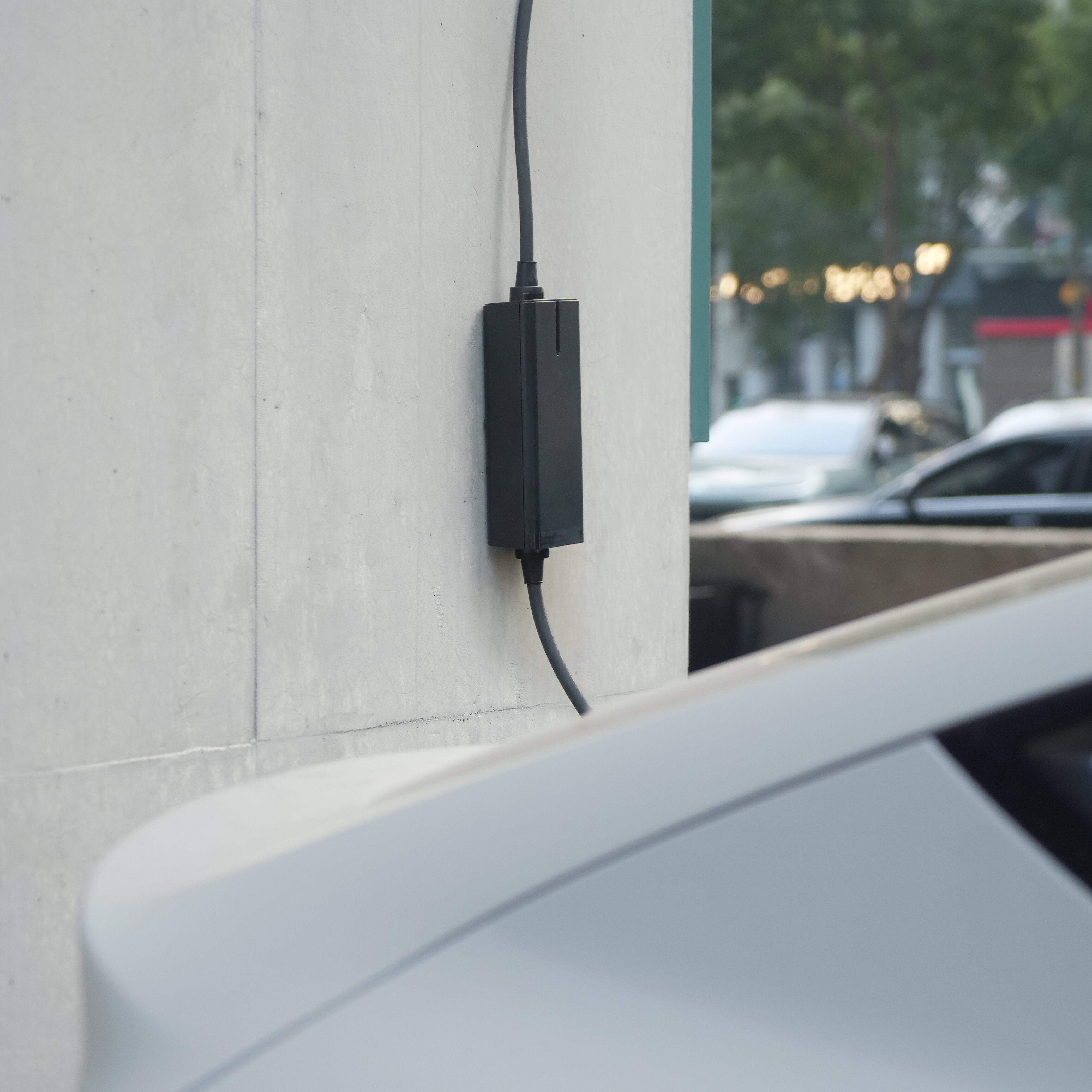 One-stock Clearance Sale 16A Three-phase Portable EV Charger With Type 2 CEE Plug - BN60